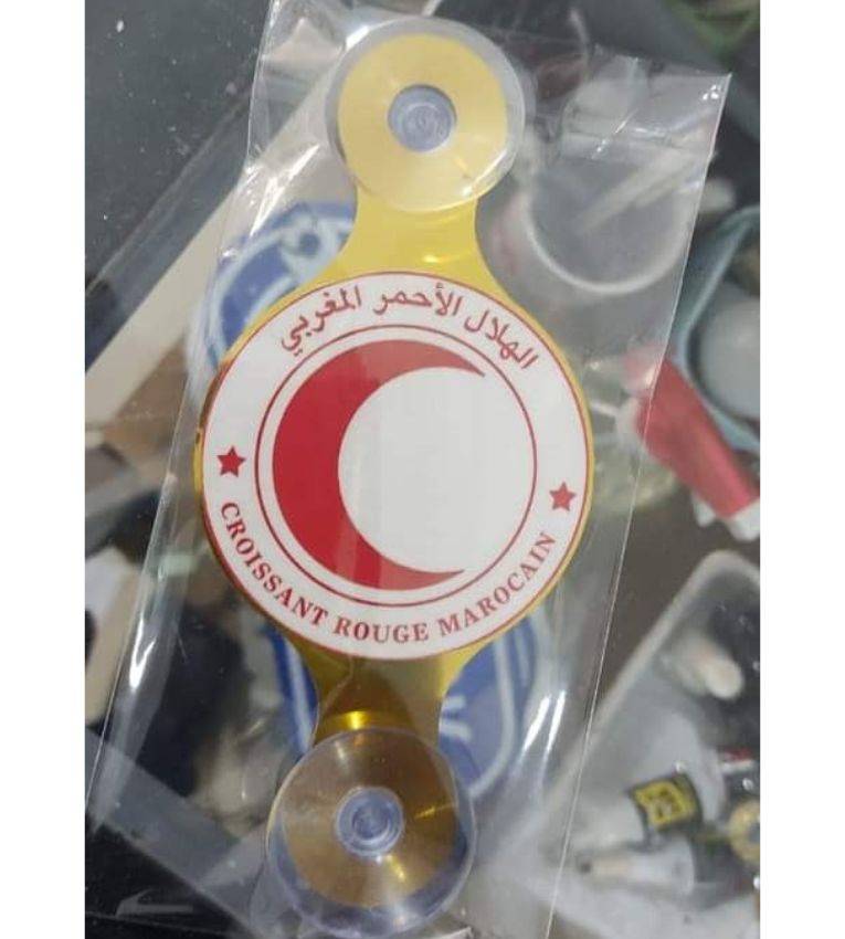 macaron badge de voiture en cuivre pour croissant rouge marocain